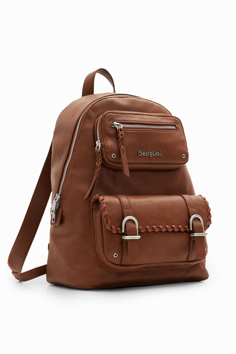 L pockets backpack