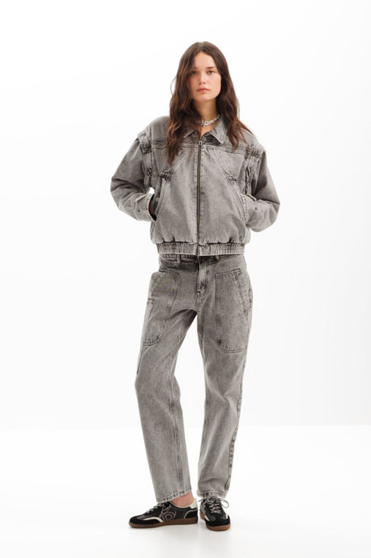 Denim detachable sleeve jacket