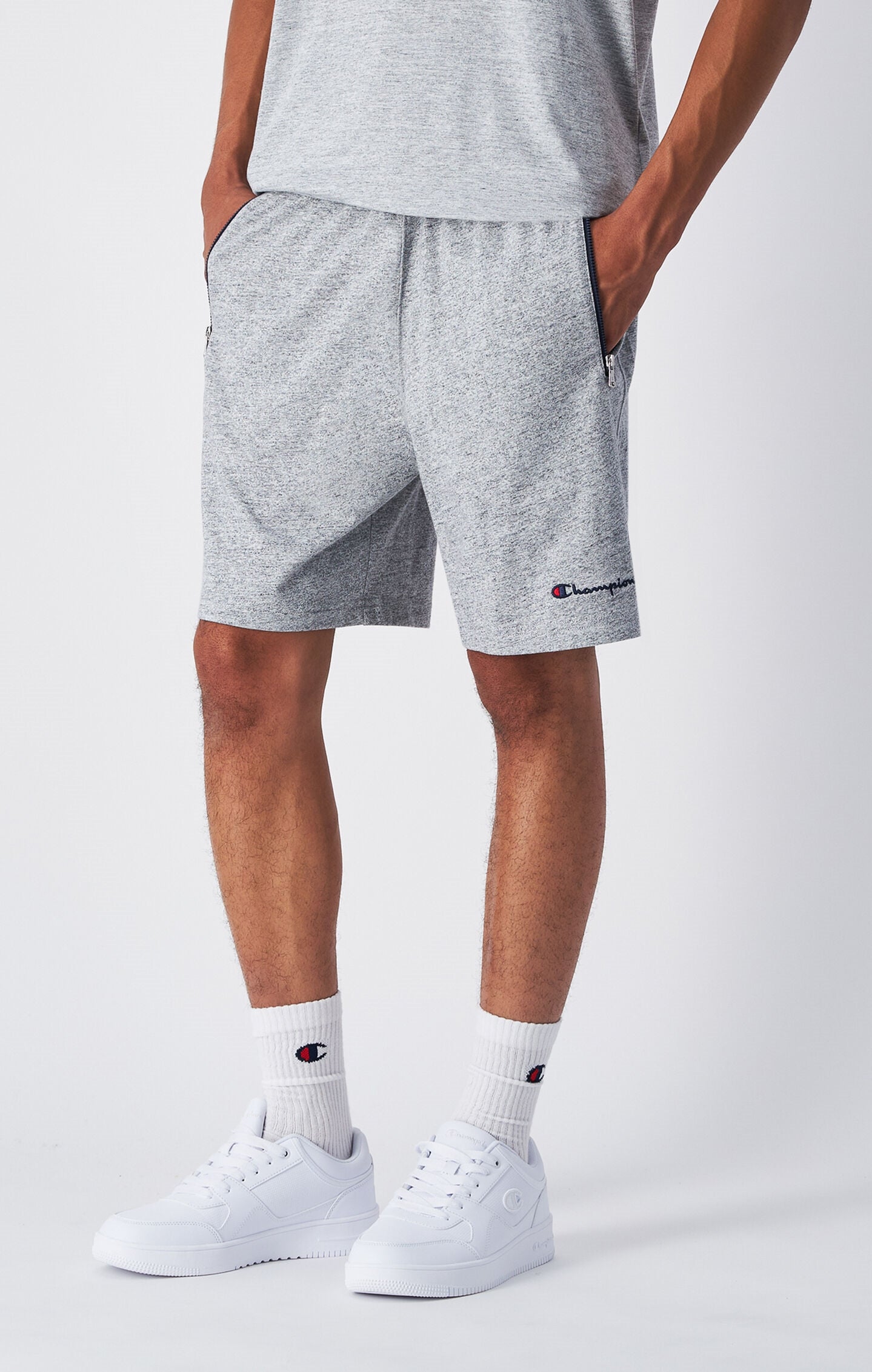 Slim Fit Men's Bermuda Light Shorts with Zip Pockets Icons