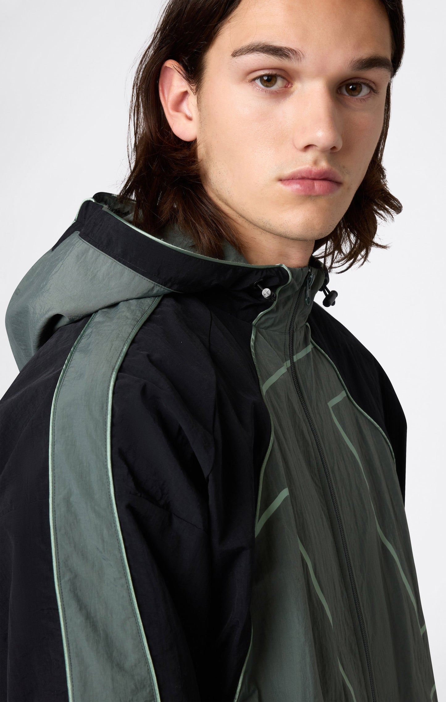 Men's Woven Nylon Full-Zip Hooded Track Top Loose Fit